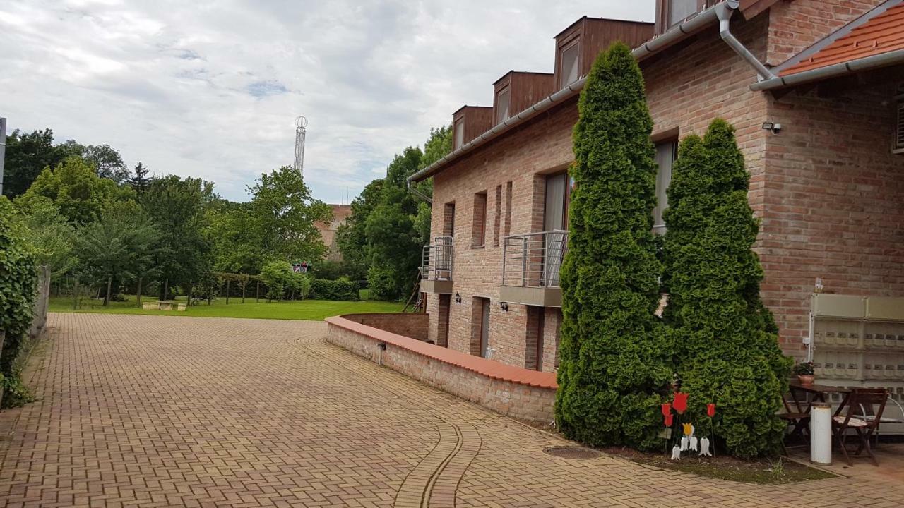 Gyulai-fürdő-apartman II. Dış mekan fotoğraf